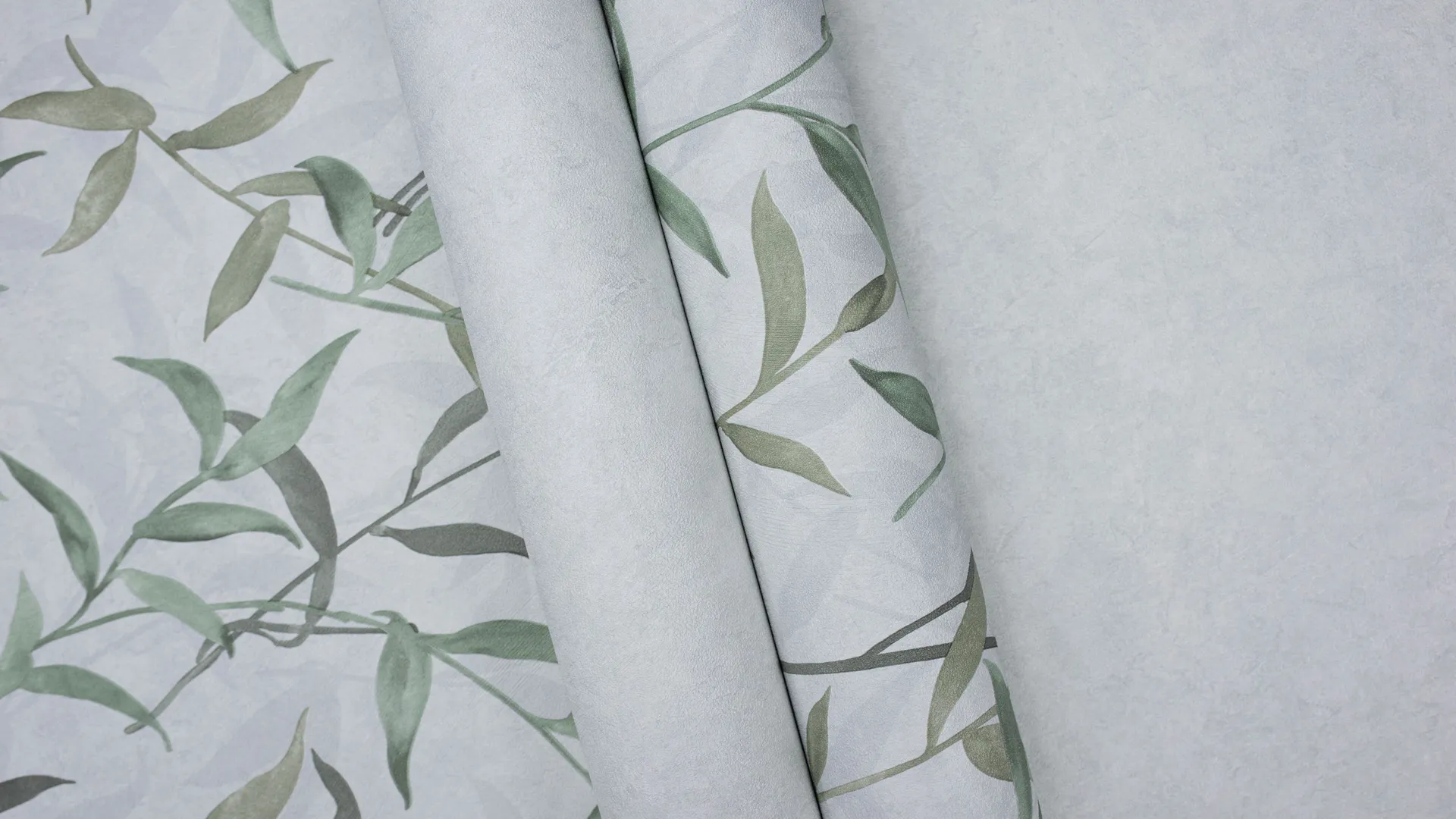 Wallpaper LIANA — the natural rhythm of serenity