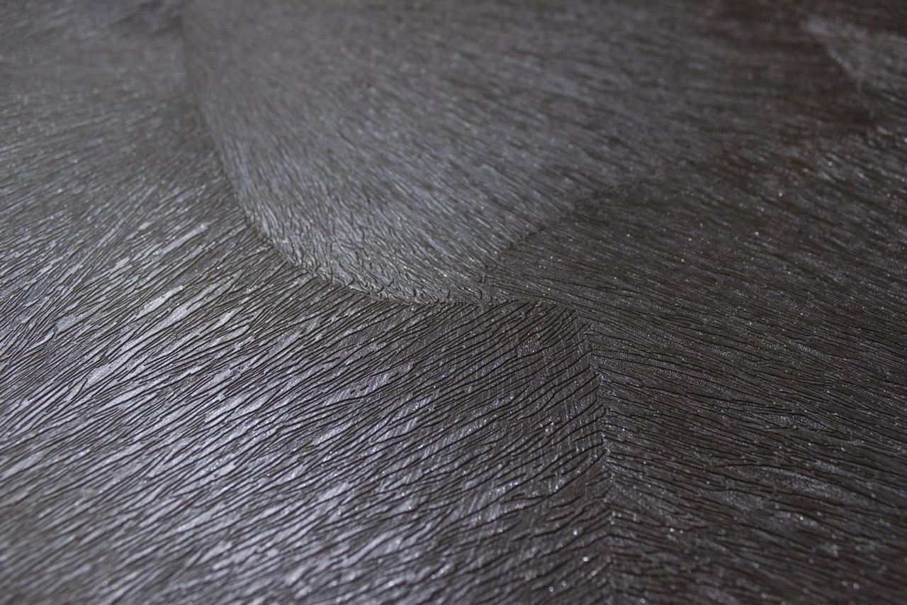 Hot Embossed wallpaper on Non-Woven Base Vinil Puma SHT 8-1467 Black 10,05 x 1,06 m