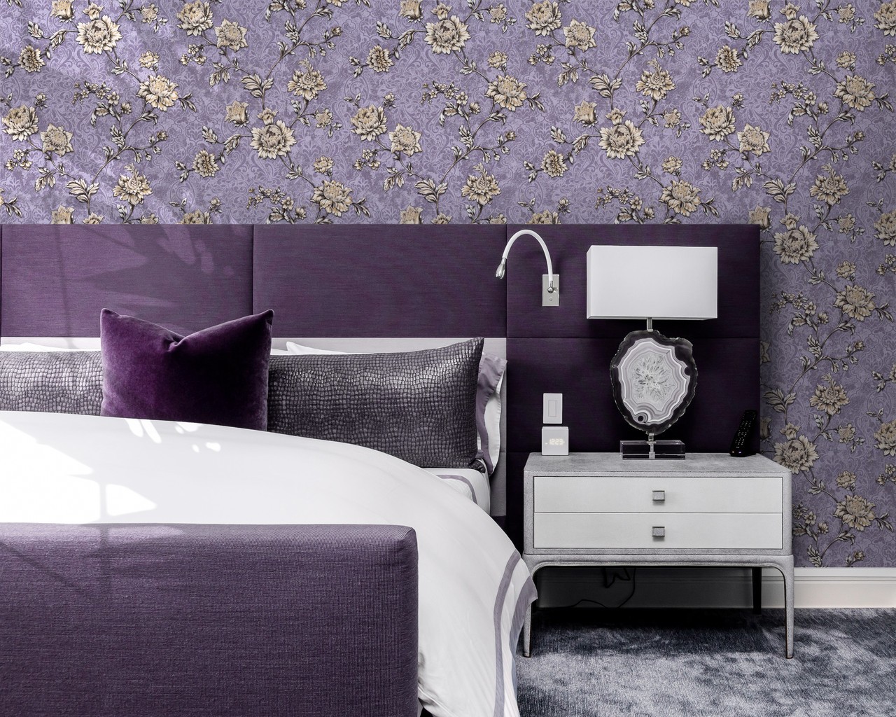 Vinyl Foam wallpaper on non-woven base Vinil Elegy DHV-1483/1 Beige 10,05 x 1,06 m