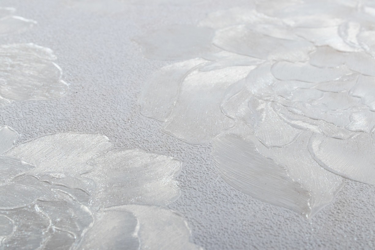 Hot Embossed wallpaper on Non-Woven Base Vinil Norwood VIP 1-1240 White 10,05 x 1,06 m